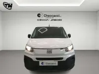 Usata Fiat Doblò 101 CV (74 kW) 2024 Bianco Monovolume