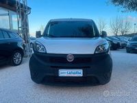 Usata Fiat Doblò 90 CV (66 kW) 2021 Bianco Monovolume