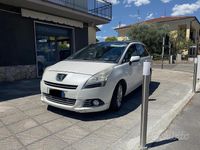 Usata Peugeot 5008 Family 150 CV (110 kW) 2011 Bianco Monovolume