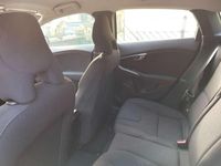 Usata Volvo V40 Kinetic 120 CV (88 kW) 2017 Grigio Station wagon