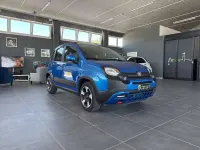 Usata Fiat Panda Cross Cross 69 CV (50 kW) 2024 Blu/azzurro Utilitaria