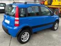 Usata Fiat Panda 4x4 69 CV (50 kW) 2007 Blu Utilitaria