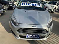 Usata Ford Fiesta Business Edition 75 CV (55 kW) 2015 Grigio Berlina