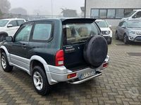 Usata Suzuki Grand Vitara 127 CV (93 kW) 2000 Verde SUV