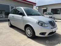 Begagnad Lancia Ypsilon 69 HK (50 kW) 2011 Grå Halvkombi