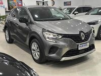 Usata Renault Captur Business 91 CV (66 kW) 2021 Argento SUV