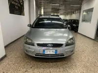 Usata Ford Focus 110 CV (80 kW) 2005 Argento Berlina