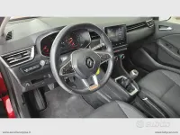 Usata Renault Clio V Zen 101 CV (74 kW) 2020 Rosso Berlina