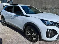 Käytetty Peugeot 2008 S 131 HP (96 kW) 2024 Valkoinen Katumaasturi