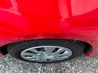 Usata Toyota Yaris Active 72 CV (52 kW) 2019 Rosso Berlina