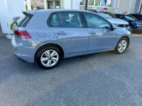 Usata VW Golf VIII Life 110 CV (80 kW) 2023 Grigio Berlina