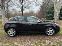 Usata Alfa Romeo Giulietta Distinctive 105 CV (77 kW) 2015 Nero Utilitaria