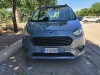 Usata Ford Tourneo Courier 99 CV (72 kW) 2018 Blu/azzurro Monovolume