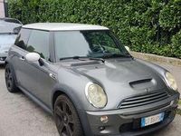 Usata Mini Cooper S 170 CV (125 kW) 2005 Argento Utilitaria