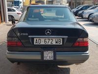 usata Mercedes E200 cat Classica