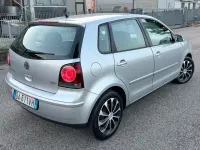 Usata VW Polo Sportline 80 CV (58 kW) 2006 Grigio Utilitaria