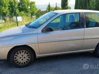 Usata Lancia Ypsilon 60 CV (44 kW) 2001 Grigio Utilitaria