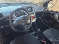 Usata Toyota Aygo 69 CV (50 kW) 2014 Nero Utilitaria