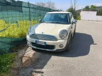 Usata Mini ONE 75 CV (55 kW) 2011 Utilitaria