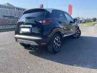 Usata Renault Captur 110 CV (80 kW) 2016 Rosso SUV