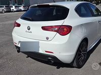 Usata Alfa Romeo Giulietta Quadrifoglio Verde 235 CV (172 kW) 2013 Bianco Utilitaria