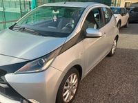 Usata Toyota Aygo Cool 69 CV (50 kW) 2015 Grigio Utilitaria