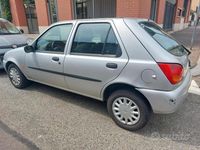 Usata Ford Fiesta 1999 Grigio Utilitaria