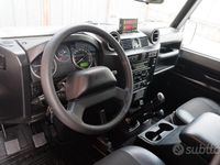 Usata Land Rover Defender SE 122 CV (89 kW) 2008 Argento SUV