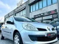 Usata Renault Clio II Dynamique 75 CV (55 kW) 2008 Grigio Berlina