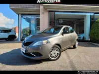 Usata Lancia Ypsilon Silver 69 CV (50 kW) 2017 Grigio Utilitaria