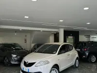 Usata Lancia Ypsilon Gold 69 CV (50 kW) 2016 Beige Utilitaria