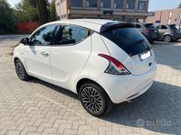 Usata Lancia Ypsilon S 69 CV (50 kW) 2024 Bianco Utilitaria