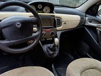 Usata Lancia Ypsilon 2004 Bianco Utilitaria