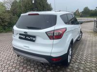 Gebraucht Ford Kuga Titanium 120 PS (88 kW) 2018 Weiß SUV