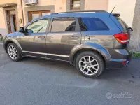 Usata Fiat Freemont Urban 170 CV (125 kW) 2014 Grigio SUV