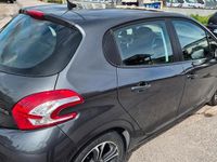 Usata Peugeot 208 Active 68 CV (50 kW) 2014 Grigio Utilitaria