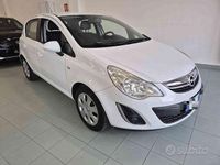 Usata Opel Corsa 86 CV (63 kW) 2012 Bianco pastello Utilitaria