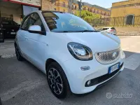 Usata Smart ForFour Passion 71 CV (52 kW) 2016 Bianco Utilitaria