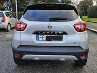 Usata Renault Captur 90 CV (66 kW) 2016 Argento SUV