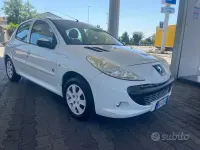 Usata Peugeot 206 60 CV (44 kW) 2012 Bianco Berlina
