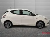 Usata Lancia Ypsilon Gold 69 CV (50 kW) 2017 Bianco Utilitaria