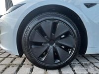 Usata Tesla Model 3 235 kW (320 CV) 2024 Bianco Berlina