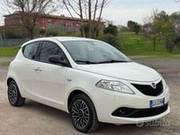 Usata Lancia Ypsilon Gold 69 CV (50 kW) 2020 Bianco Utilitaria