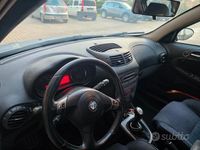 Usata Alfa Romeo 147 120 CV (88 kW) 2007 Grigio Utilitaria