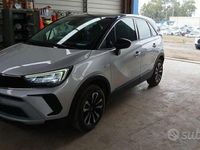 Usata Opel Crossland Elegance 131 CV (96 kW) 2024 Grigio SUV