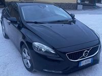 Usata Volvo V40 Kinetic 120 CV (88 kW) 2016 Nero Berlina
