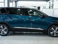 Usata Peugeot 5008 Allure 131 CV (96 kW) 2022 Blu SUV