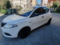 Usata Lancia Ypsilon 69 CV (50 kW) 2018 Bianco Utilitaria
