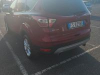 Usata Ford Kuga 120 CV (88 kW) 2018 Rosso SUV