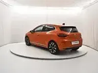Usata Renault Clio V Techno 145 CV (106 kW) 2023 Arancione Berlina